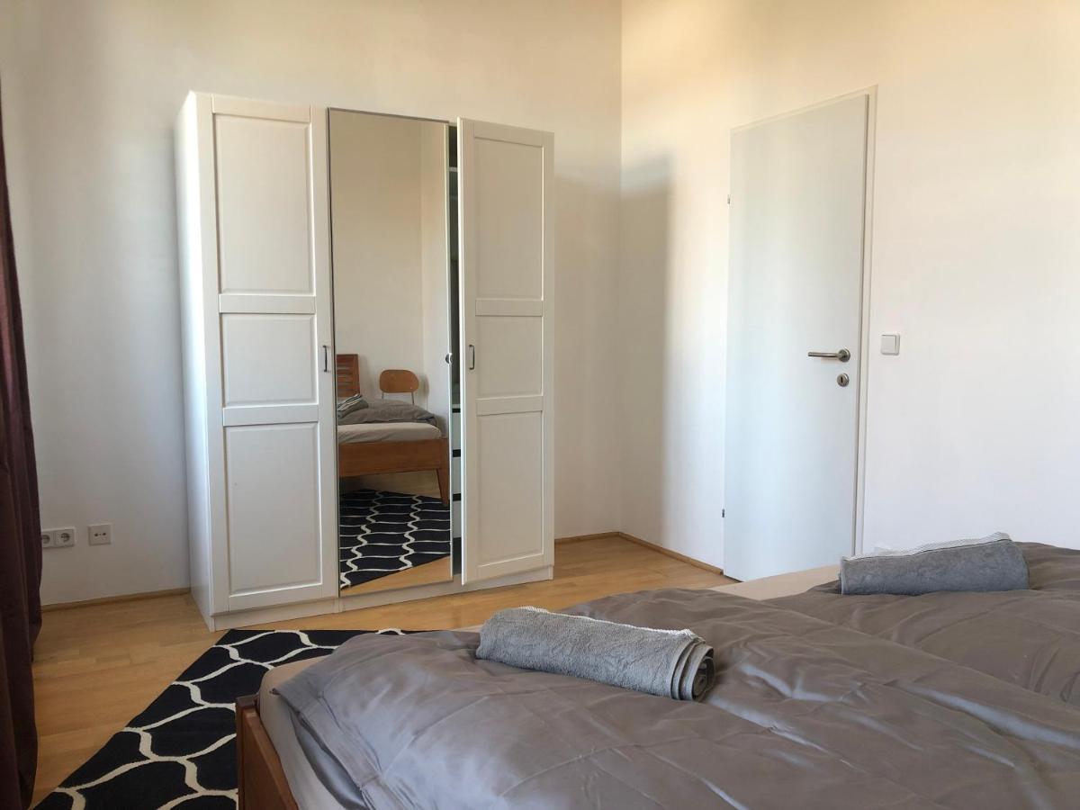 Helle 4 Zimmer Familien-Wohnung Mit Balkon! Schloss Schonbrunn In Gehdistanz Wien Eksteriør billede